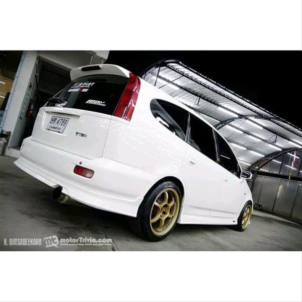 bamper BODYKIT Honda stream modulo