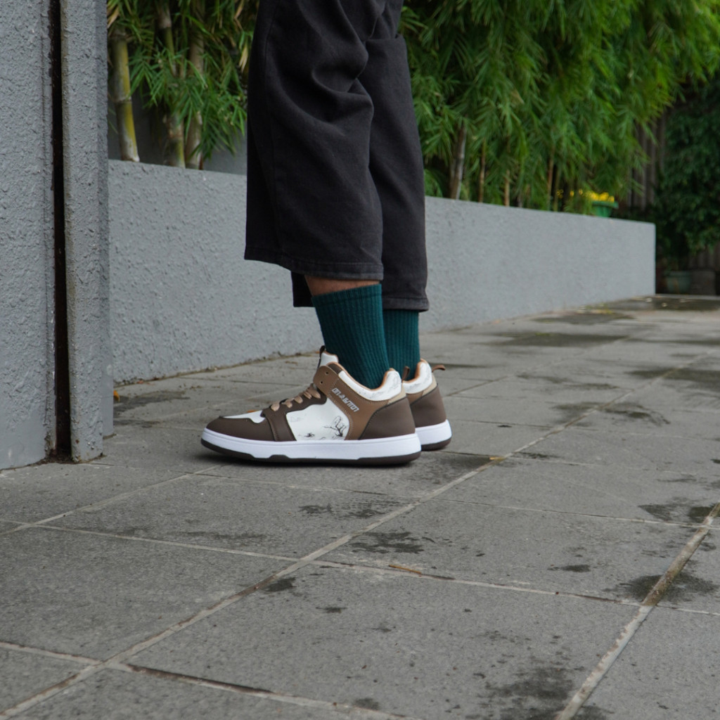 [𝗚𝗹𝗮𝗺𝗼𝗿𝗮] Jungkook FREE BOX Sepatu Pria Sneakers Sepatu Cowok Sneakers Casual Pria Premium Modis LV0