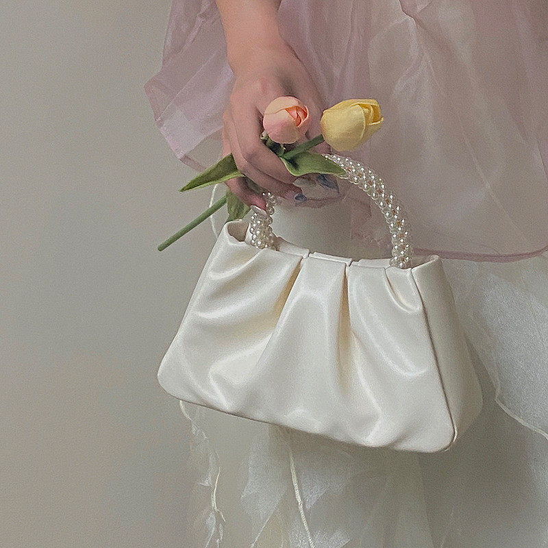 Tas Tangan Satin Kerut Mutiara Mini Elegant 2026 Tas Pesta Wanita Model Korea Tas Clutch Kecil Akses
