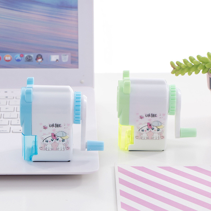 

1pcs Korean Style Hand Crank Mechanical Accessory Sharpener Creative Student Cartoon Print Pencil Sharpener School Supply