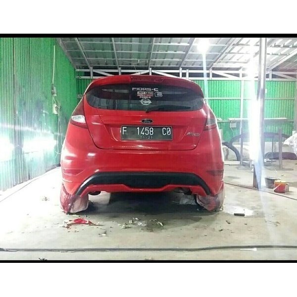 bodykit belakang Ford fiesta st