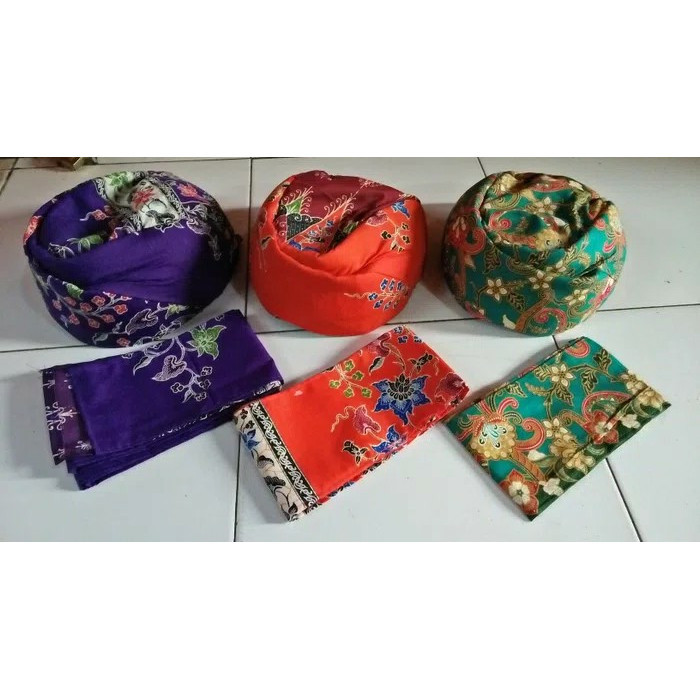 [KUALITAS TERBAIK] Set Blangkon dan Ikat Adat Betawi - Anak anak