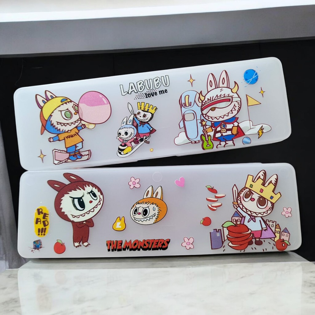 

JP Kotak Pensil Transparan Karakter Labubu Fancy Pencil Case Cute Character ATK Alat Tulis Stationery Sekolah Kantor Box