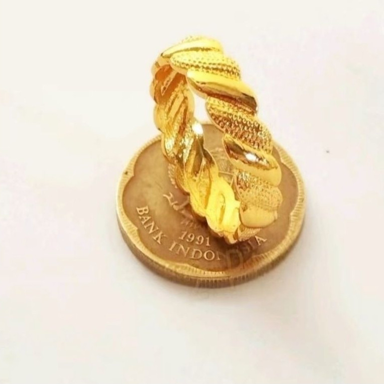 Cincin Terbuat Dari Koin Logam Berlapis Emas 24K ANTI KARAT