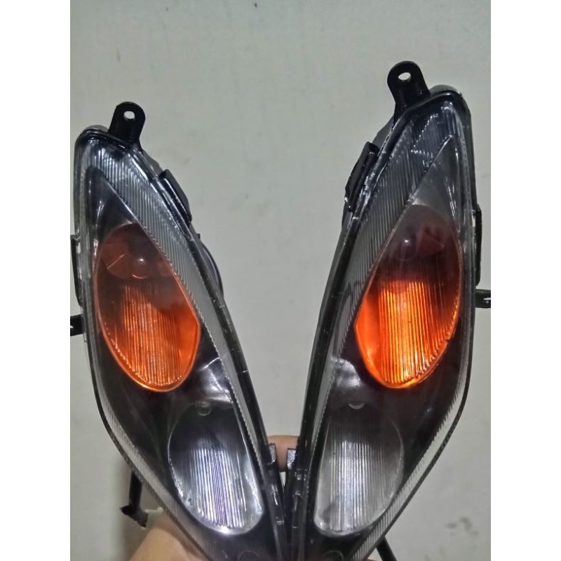Lampu Sen Sein Reteng Kanan Kiri Jupiter MX Old 2005-2010 Lampu Sein Assy Jupiter MX 2005-2010 Coust