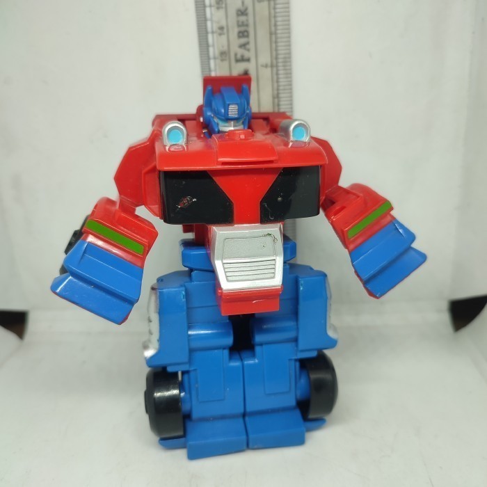 Figure Transformers Rescue Bots Academy Optimus Prime Hasbro Tomy