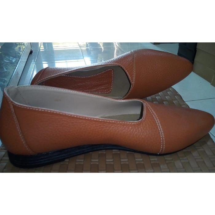 Sepatu pantofel wanita kulit asli Sepatu pantofel kulit asli - Hitam