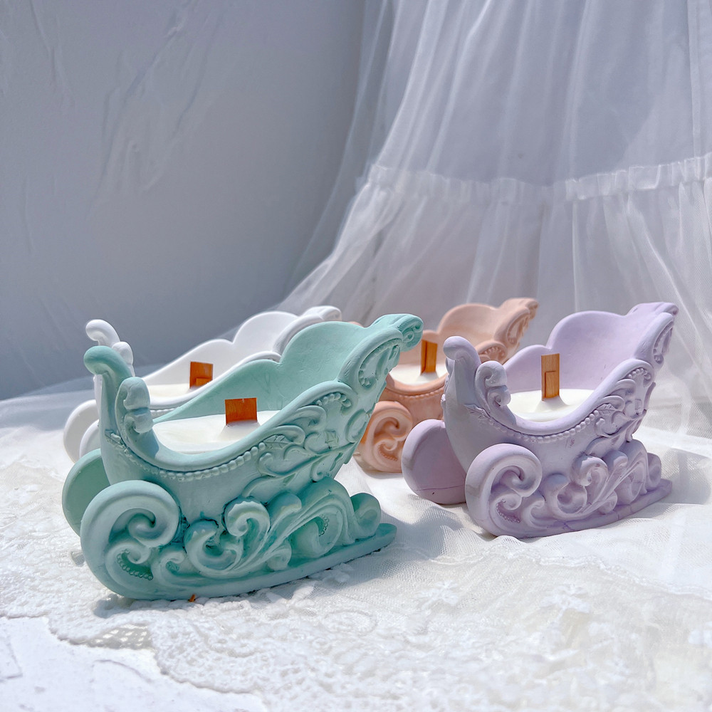 

Christmas Sleigh Silicone Candle Mold for Candle Holder Tea Light Cement Candlestick Jar Gypsym Concrete Succulent Planter Mould