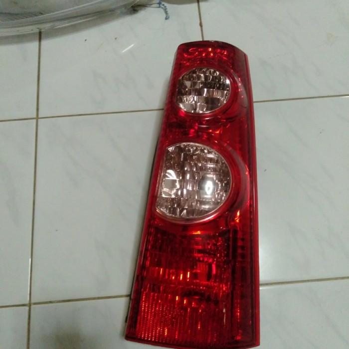 lampu stop / stoplamp avanza VVTI 2007-2011 original