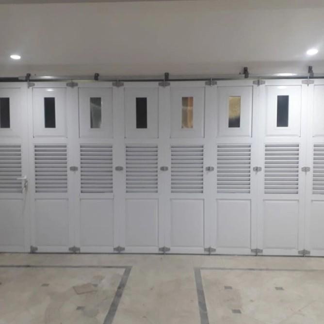 Pintu Garasi Sliding Bahan Aluminium