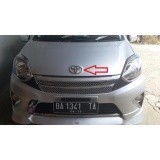 Emblem depan toyota agya garuda