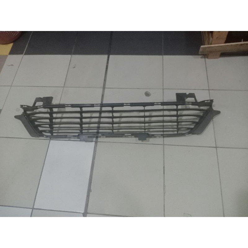 grill bawah bemper ram bemper fortuner vrz
