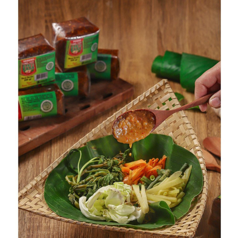 

Sambal Pecel Pedas dan Original Khas Blitar Bumbu Sambel kacang Instan Praktis Sari Rasa