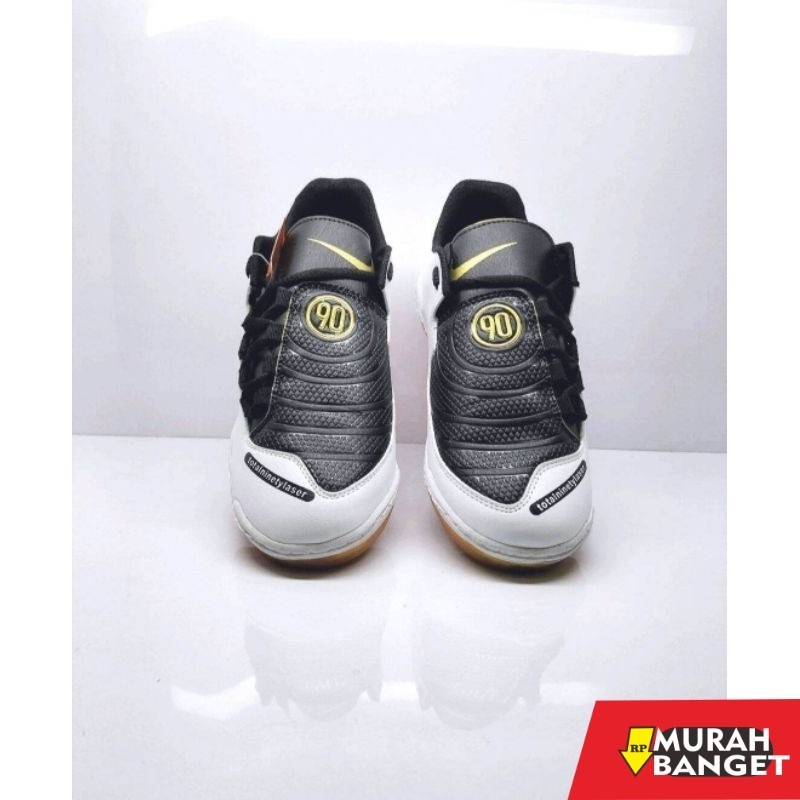 Sepatu specs keren- sepatufutsalpriaT90