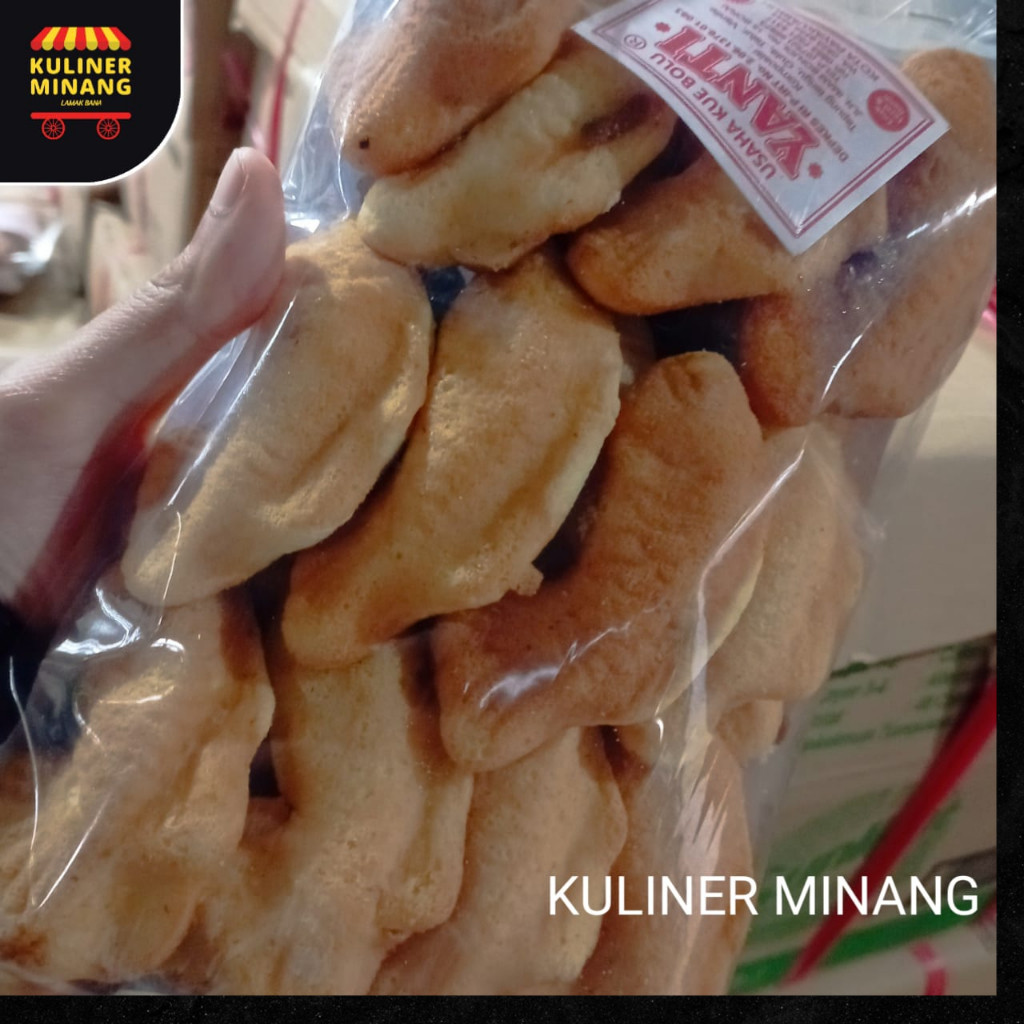 

Kue Bolu Ikan isi 24 Cemilan Khas Kuliner Minang