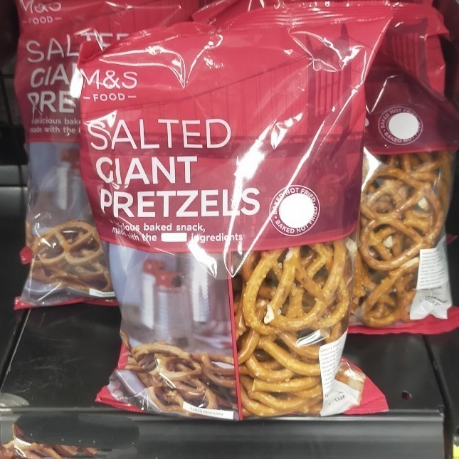 

m&s salted Giant pretzel brezel pack