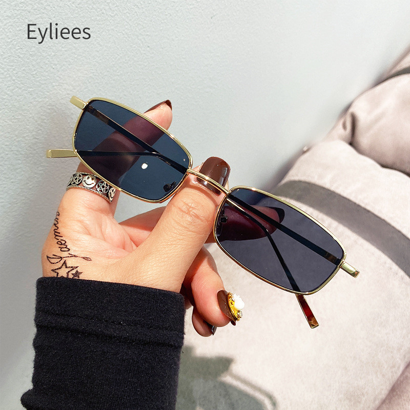 New Retro Small Rectangular Sunglasses 2023 Fashion Retro Metal Frame Sun Glasses for Men Women Smal