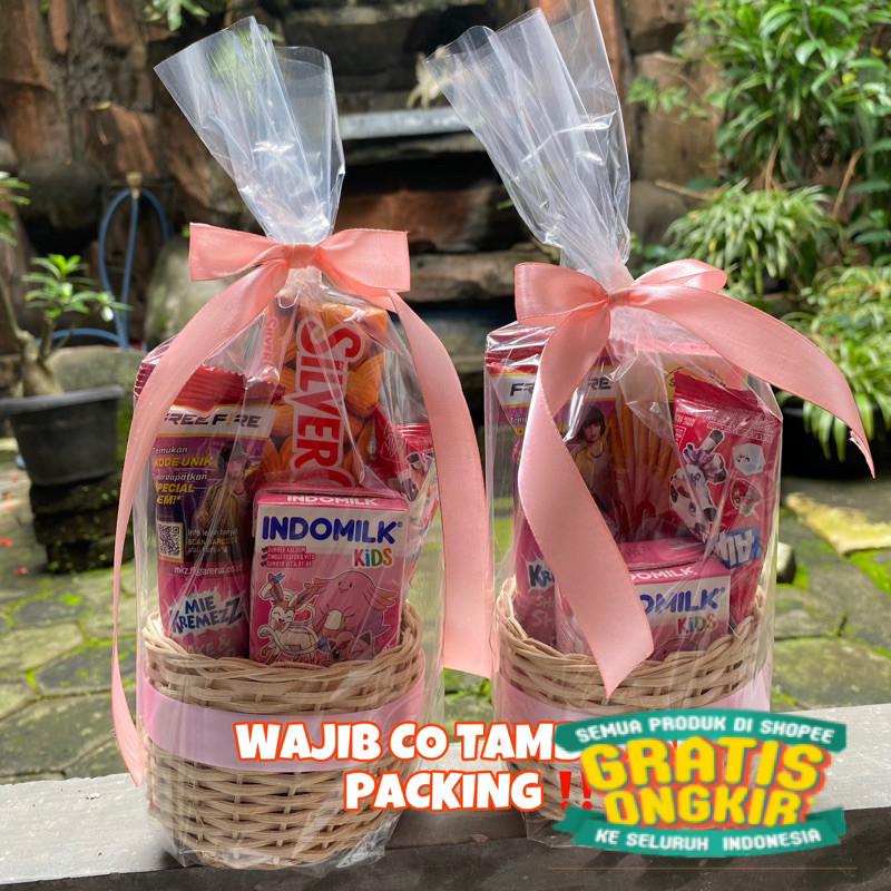 

MINI GIFT SNACK / VALENTINE / HAMPERS SNACK / WISUDA / HAMPERS MINI / SNACK BOX / SEMPRO / SNACK ULTAH / HAMPERS KERANJANG / KADO HARI GURU/ keluarga oleh oleh