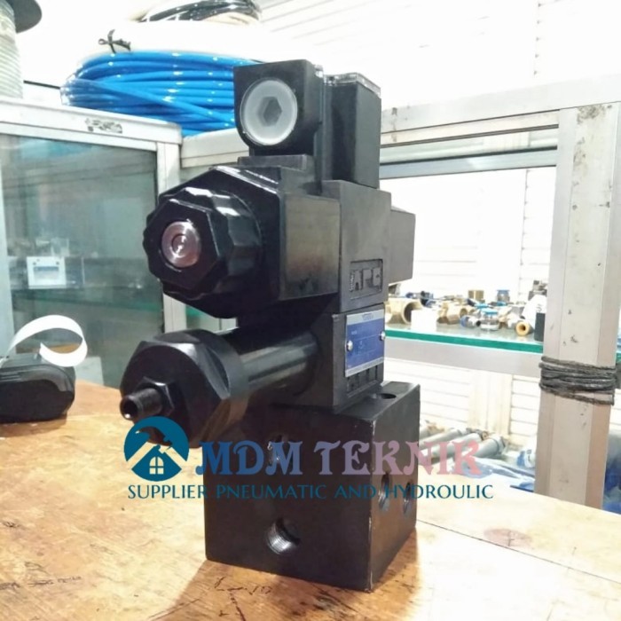 SET SOLENOID VALVE HYDRAULIC + MANIFOLD +RELIEF VALVE