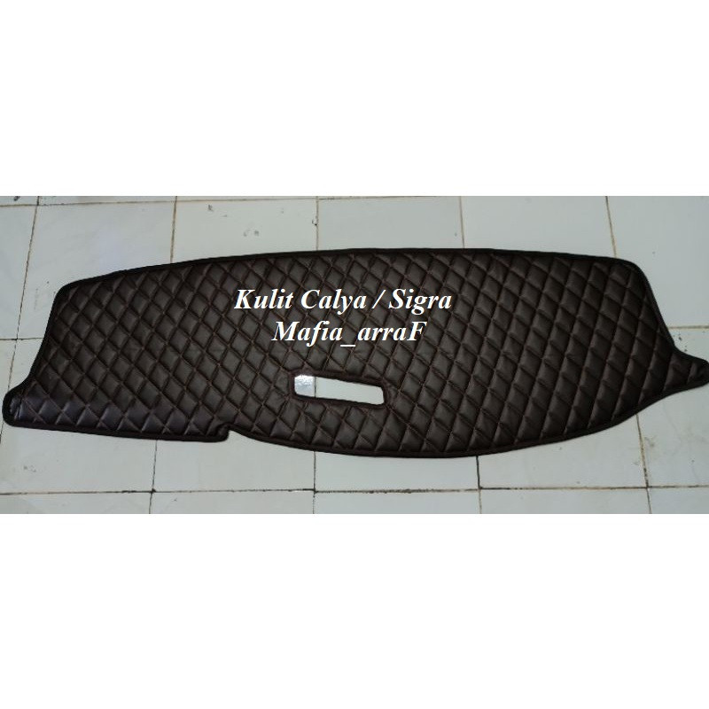 Alas Dashboard Mobil Calya/Sigra Warna Hitam Premium / Kulit Dashboard Mobil Calya Merah Hitam Free 