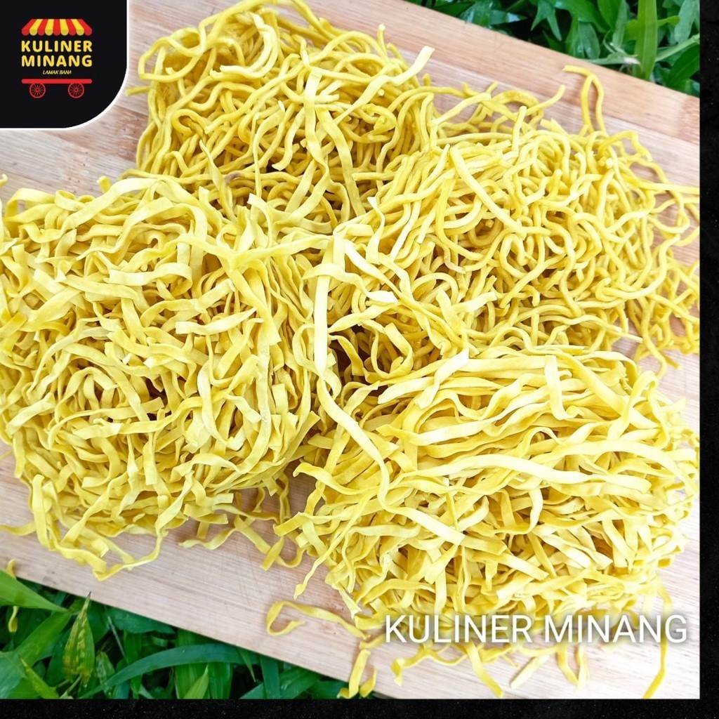 

Mie Kuning 250g Cemilan Khas Kuliner Minang