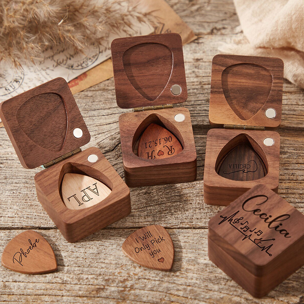 Personalized Guitar Pick Box Single-Chip Custom Guitar Pick Box Wood Guitar Pick Organizer Music Gui