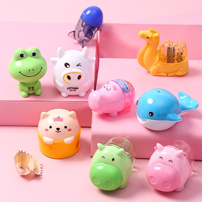 

2 Pcs Pencil Sharpener Random Color Creative Frog bear small elephant whale Kawaii Stationery School Supplies