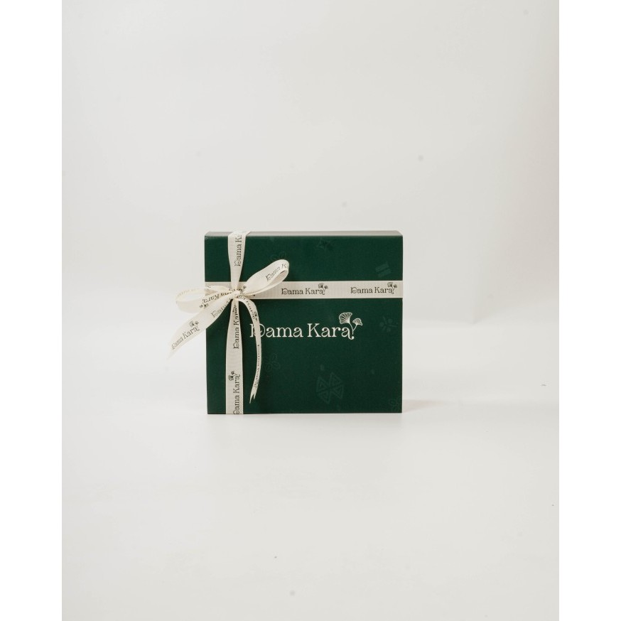 

Dama Kara Exclusive Gift Box and Gift Card