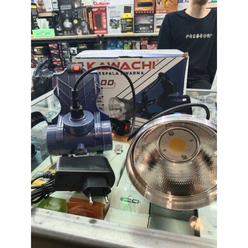 CUCI GUDANG Senter kepala Kawachi 9000mah Aki nyala Kuning/Putih Super terang