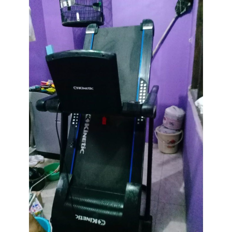 PRELOVED ALAT FITNESS TREADMILL MERK KINETIC ACE