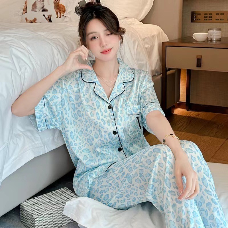 Set Piyama Wanita Motif Macan Tutul Lengan Pendek Bahan Satin
