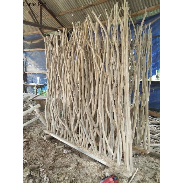 

Partisi backdrop ranting kayu jati XD7