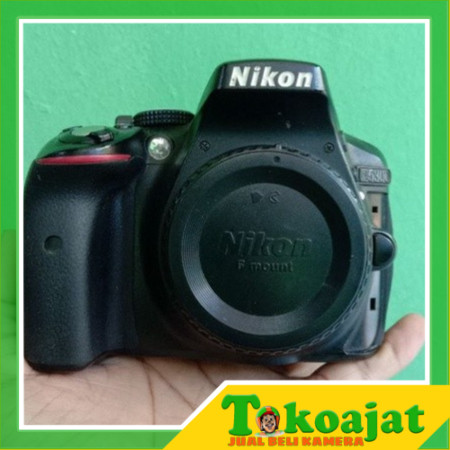DSLR NIKON D5300 body only TERMURAH