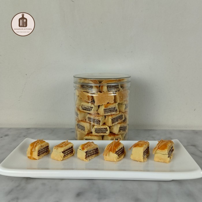 

Kue Kering Wafer Premium Hanarumi Kitchen