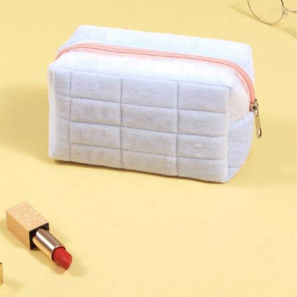 

Jawara KHINSUN Tempat Pensil Make Up Cosmetic Bag Pillow Pouch Pencil Case - BS809 quality