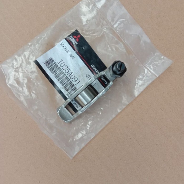 Platuk Pelatuk Rocker Arm Mitsubishi Pajero Sport/Triton 1025A091