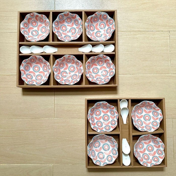 

✨LARIS✨ -Hazel Ceramic Gift Set / Bowl Set / Hampers Wedding Gift / Hampers - Bunga Pink, 6 bowl