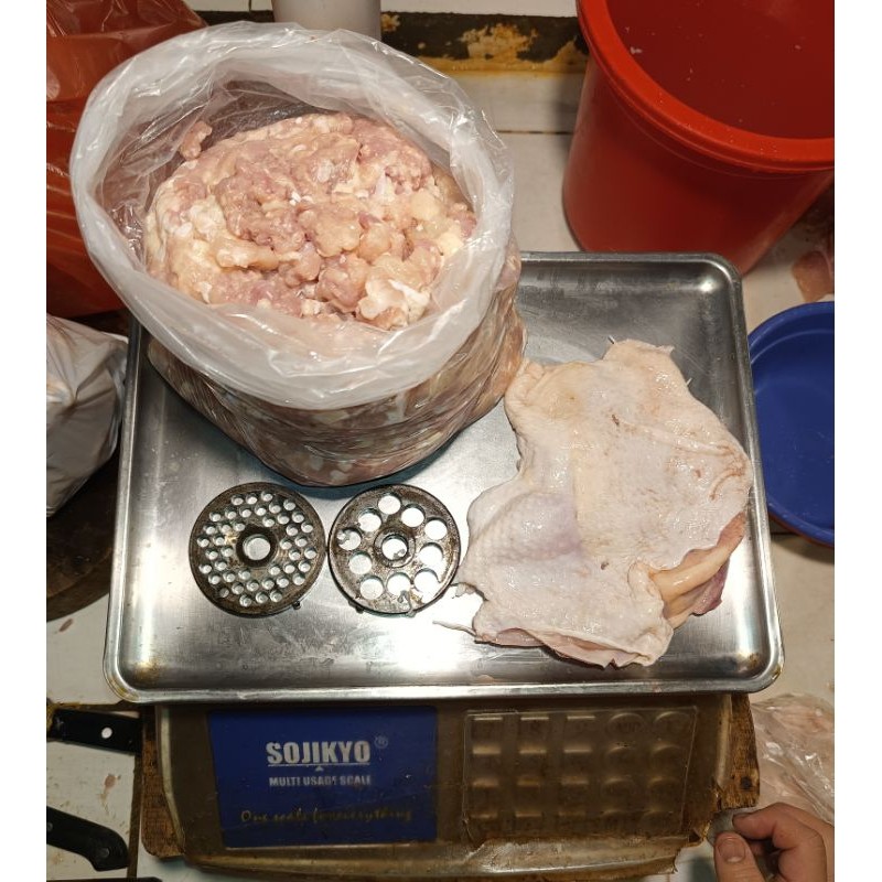 

Boneless PAHA ayam KULIT GILING [ UNTUK ORDER 500-GRAM], JAKARTA BARAT