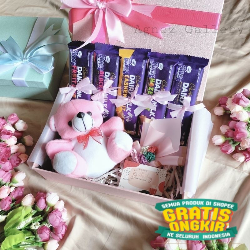 

Hampers Coklat Snack Box / Kado Valentine Ulang Tahun Wisuda Natal / Souvenir Ulang Tahun / Cadbury/ New kado