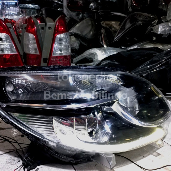 Headlamp Lampu Depan Rush/Terios 2015 2016 RH original