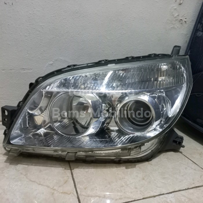Headlamp Toyota Rush LH 2012