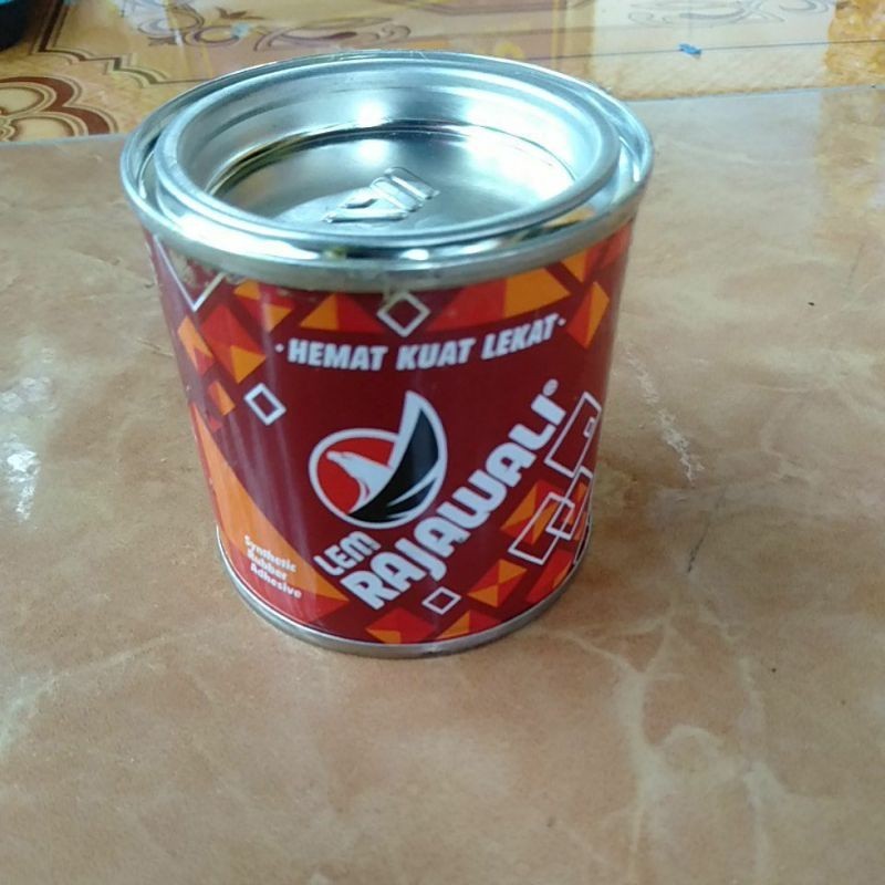 

Lem Rajawali Kaleng 70 g / Lem kuning | bintang berkah457
