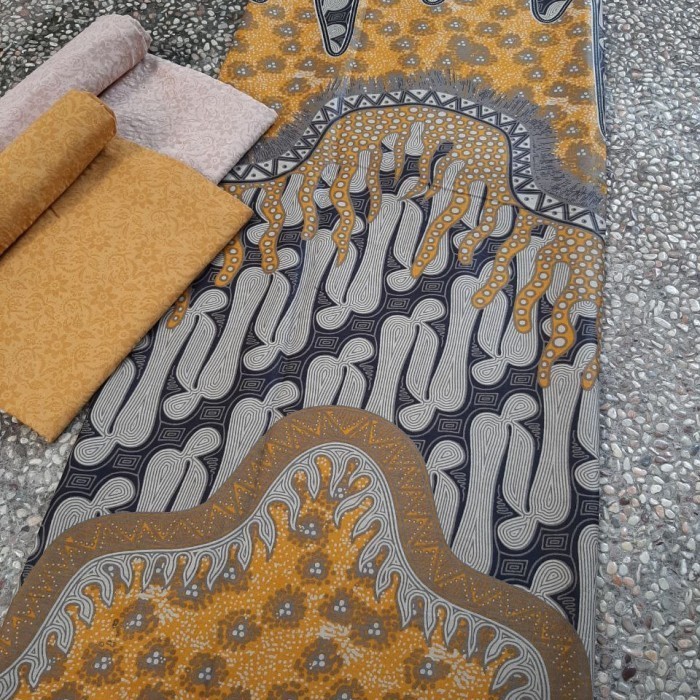 Kain Batik Seno Jamur ( Kuning Merah Oren Tosca Biru ) z1