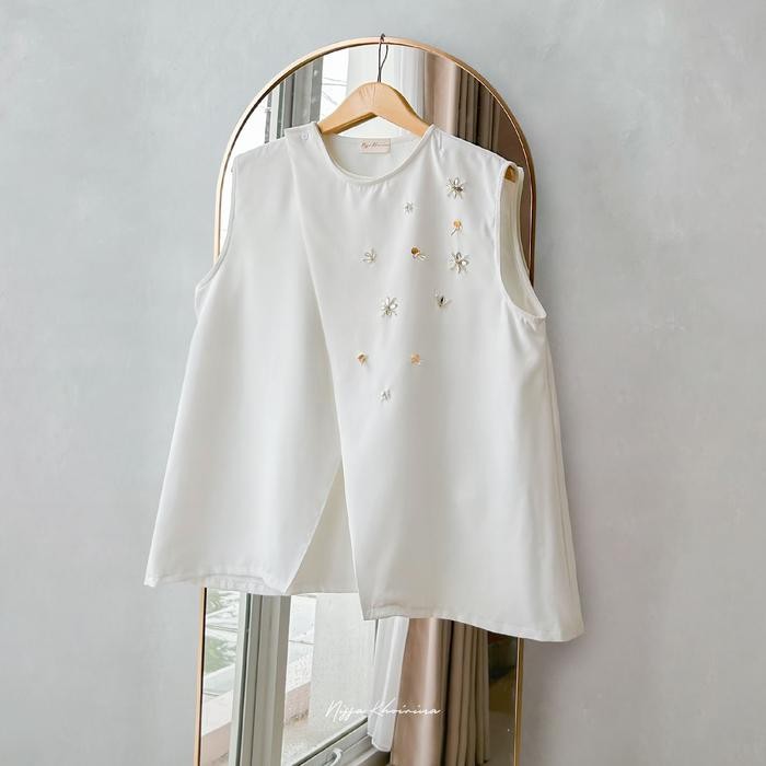 Bynissa-Audrey Vest-Outer-Cardigan-Rompi-Outerwear-Pakaian Wanita-Fashion Muslim-Fashion Wanita-Hang