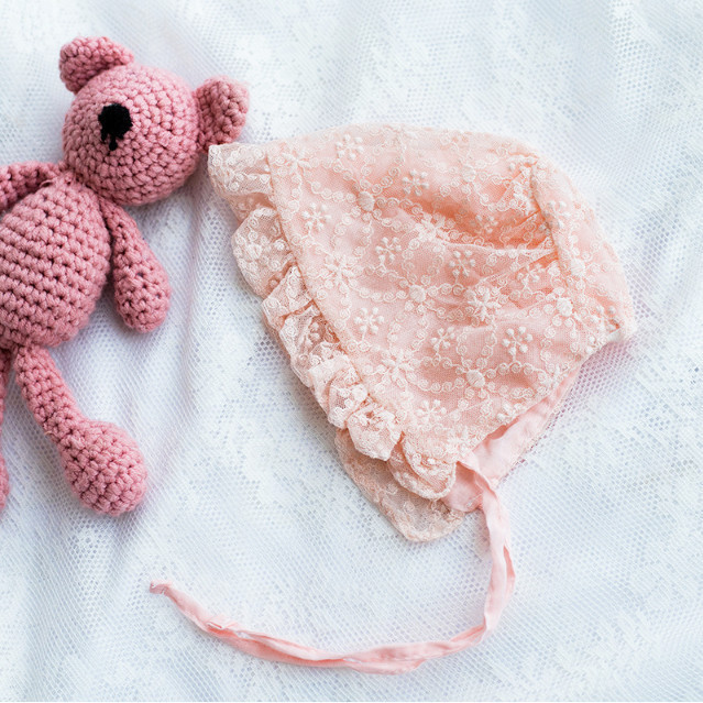 promo ✨ -TOPI BAYI PEREMPUAN RENDA 0-6 BULAN ADA TALI PENGIKAT - Putih