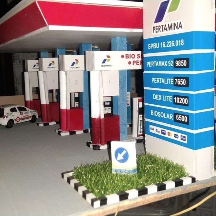 LS01 diorama miniatur spbu biru 4 slot