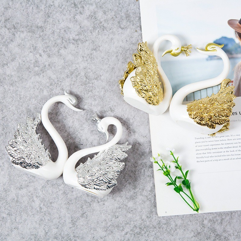 Papi Holly [ ] Sepasang Angsa Gold / Ornamen Angsa / Dekorasi Rumah / Dekorasi Pernikahan / Dekorasi