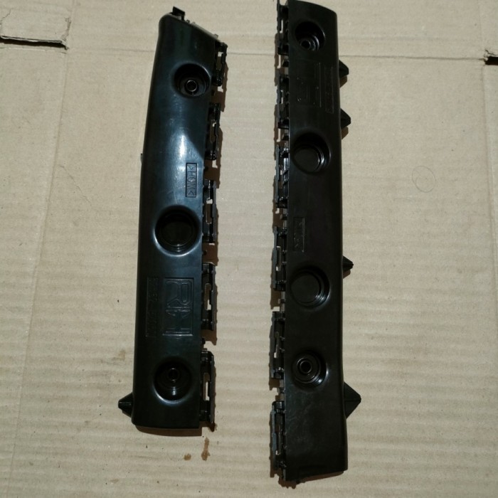 Breket Bumper Bemper Belakang Avanza Xenia 2022 UP ORIGINAL BARU