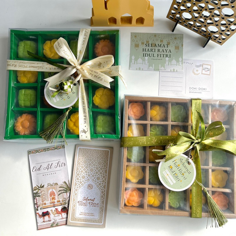 

NASTAR FLOWERS BOX | HAMEPRS LEBARAN | RAMADAN HAMPERS | IDUL FITRI | GIFT BOX | BIRTHDAY + FREE GREETING CARD DECORATION BOX AMPLOP LEBARAN DAN VACUUM PACKAGING