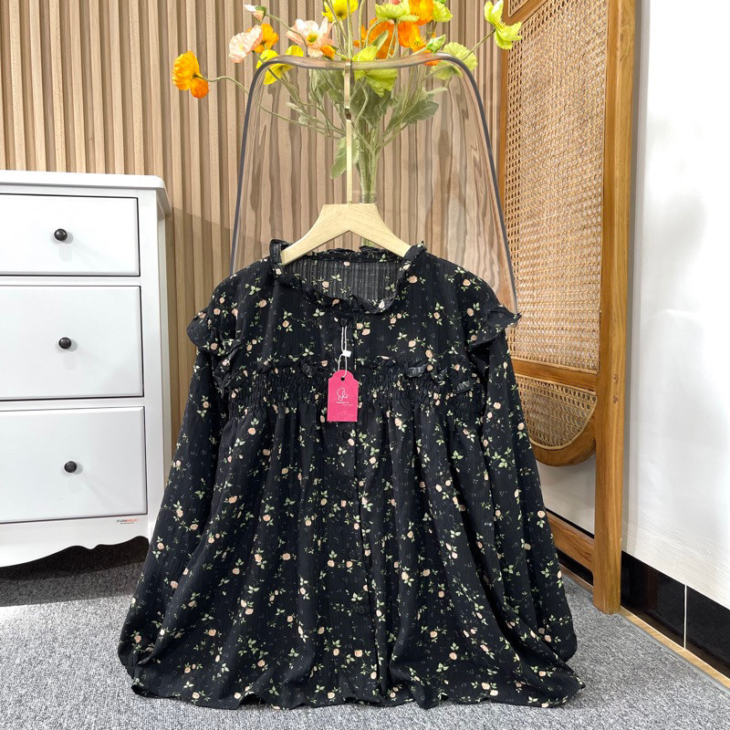 new✨ -ARA TOP SWETA BLOUSE CRINKLE BUNGA KERUT KOREANLOOK BY SHEMANGAT ID